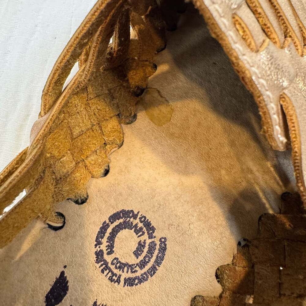 Artesanias Angeles Metallic Gold Leather Woven Mexican Huarache Sandals 7 - Picture 12 of 16